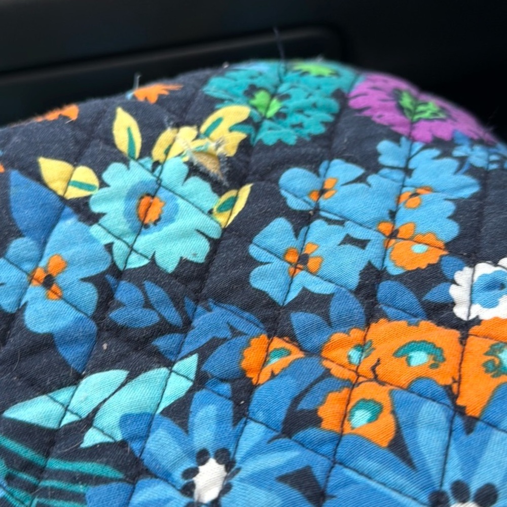 Vera Bradley large duffel bag - Picture 4 of 4